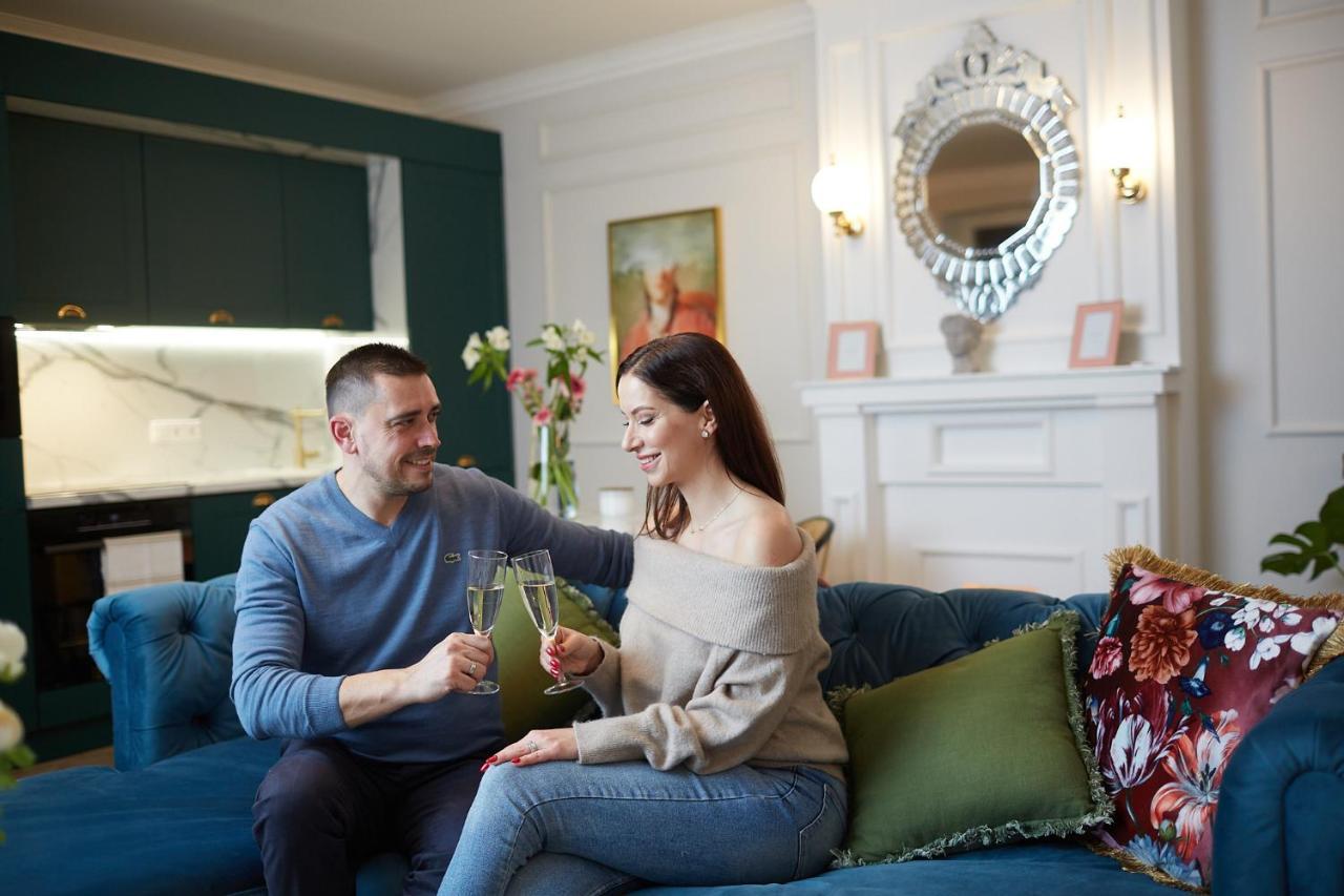 Mosonmagyaróvár The Doors Luxury Apartment מראה חיצוני תמונה