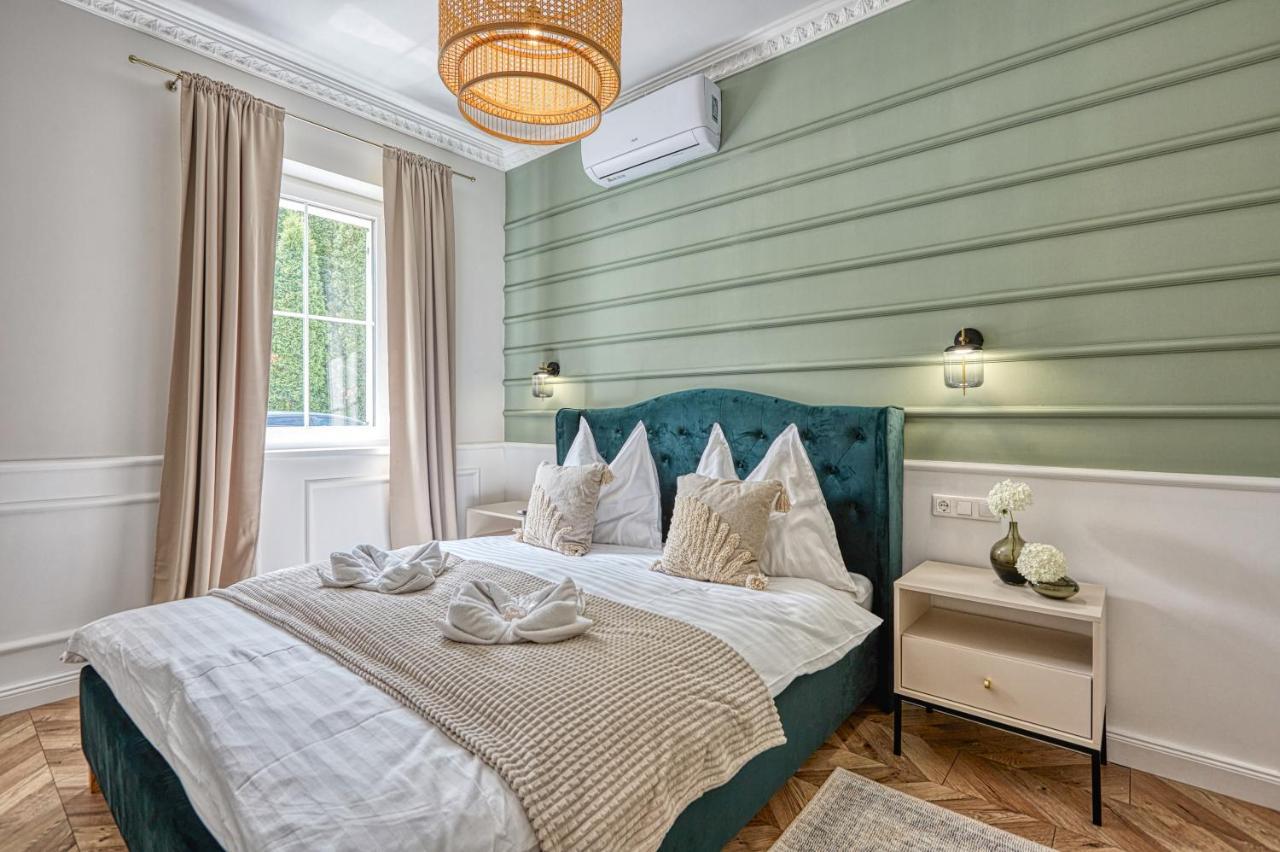Mosonmagyaróvár The Doors Luxury Apartment מראה חיצוני תמונה