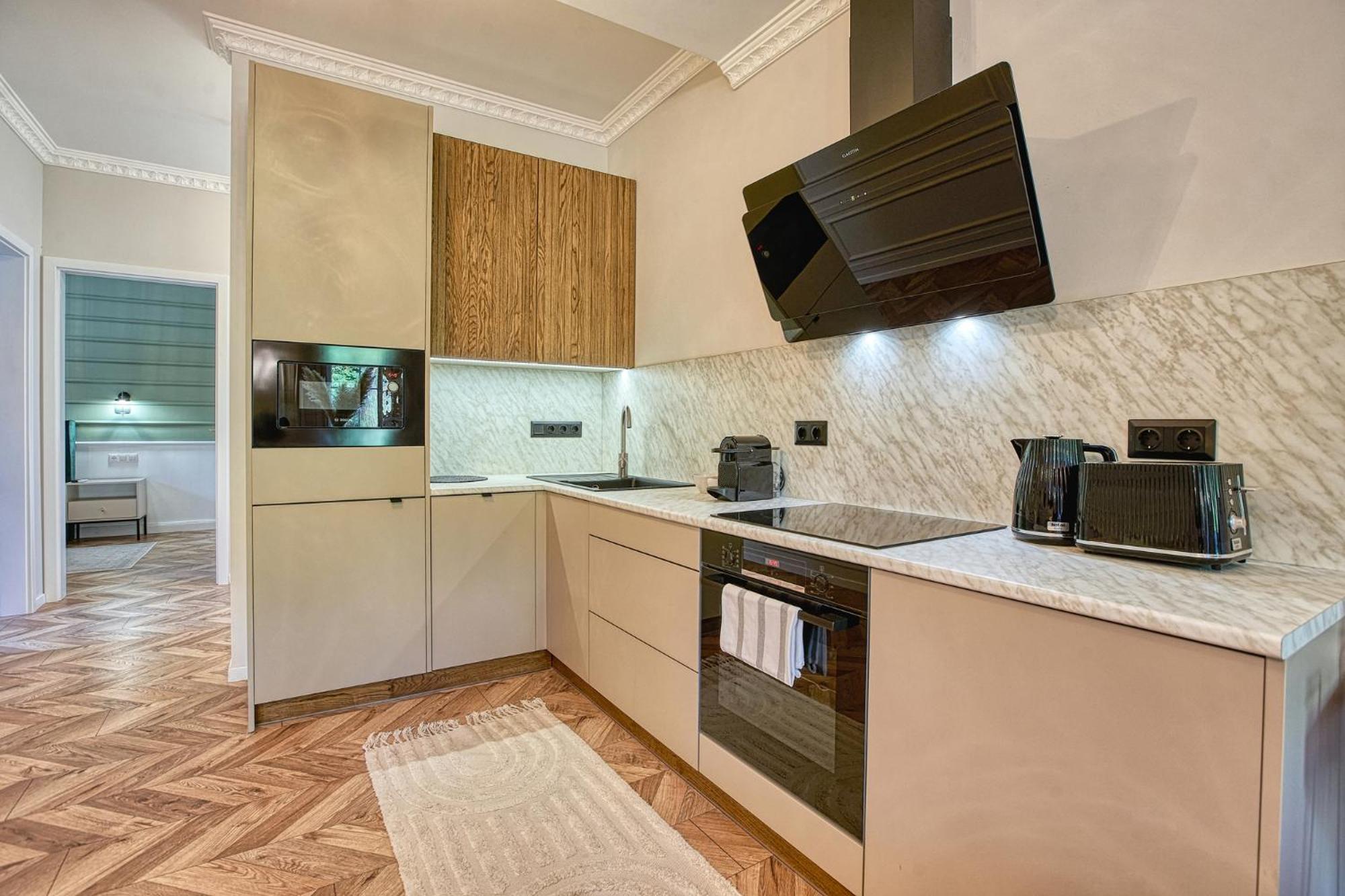 Mosonmagyaróvár The Doors Luxury Apartment מראה חיצוני תמונה