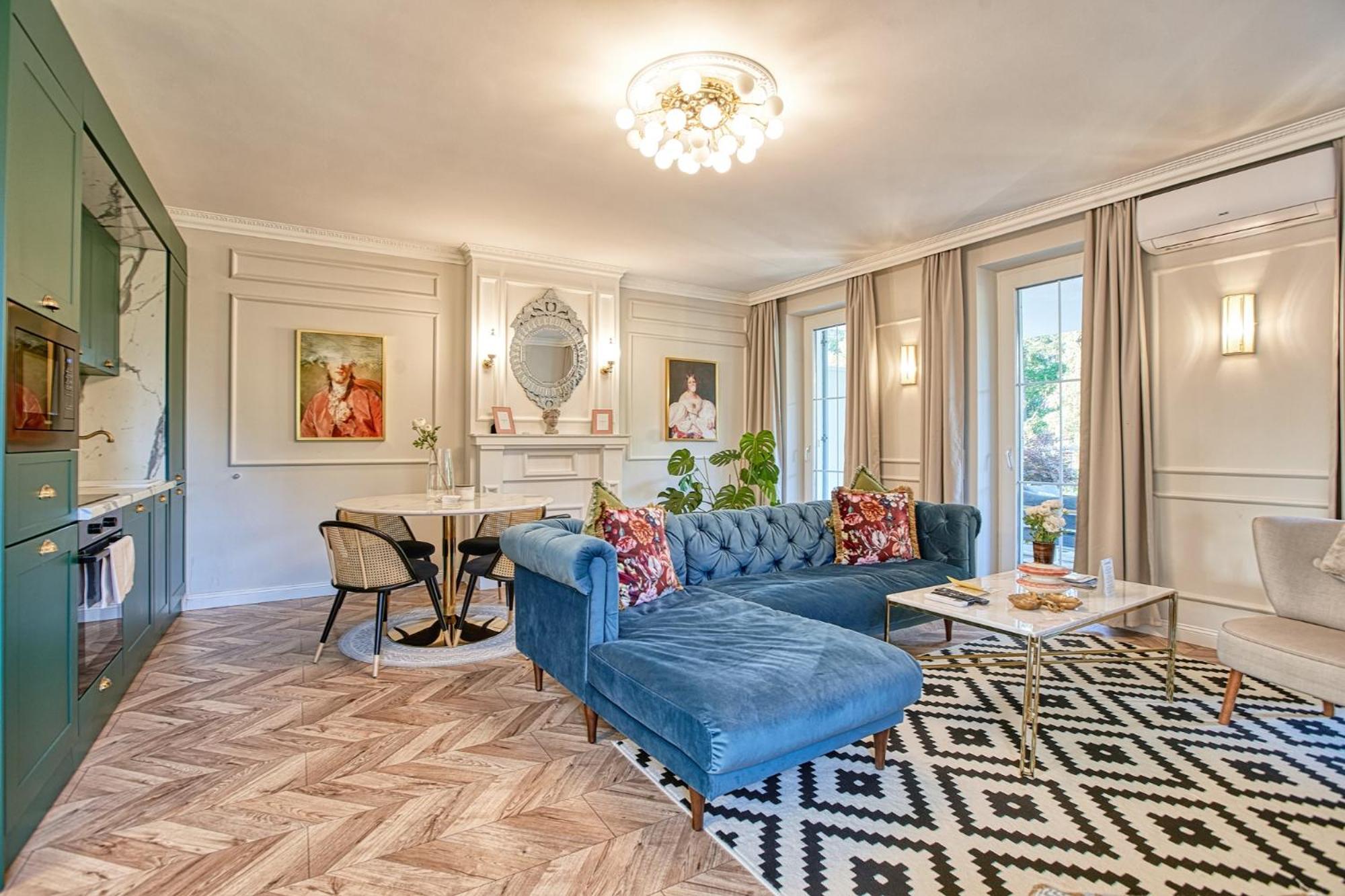 Mosonmagyaróvár The Doors Luxury Apartment מראה חיצוני תמונה
