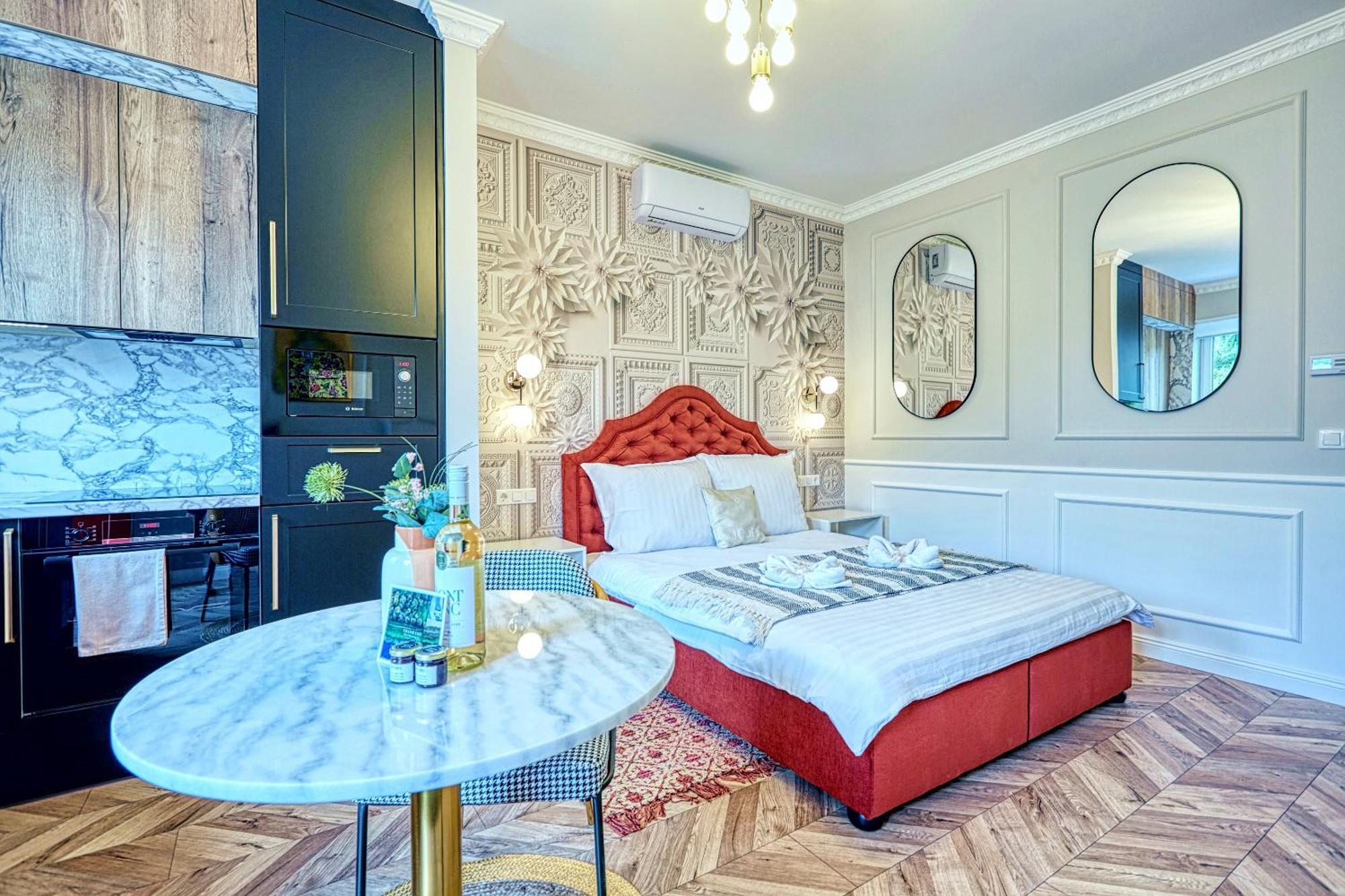 Mosonmagyaróvár The Doors Luxury Apartment מראה חיצוני תמונה