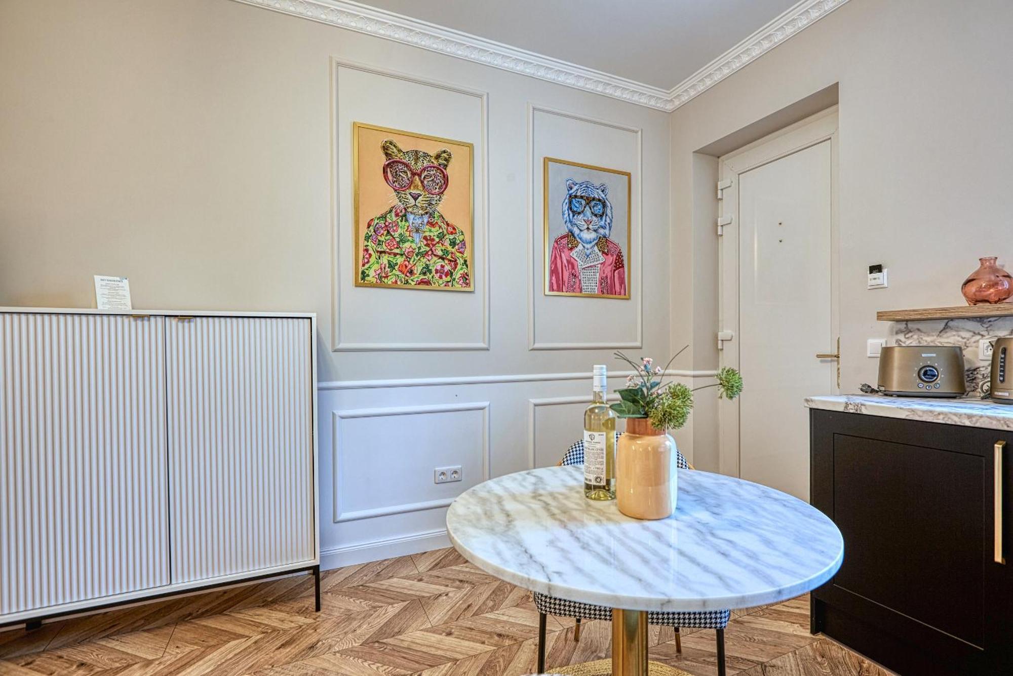 Mosonmagyaróvár The Doors Luxury Apartment מראה חיצוני תמונה