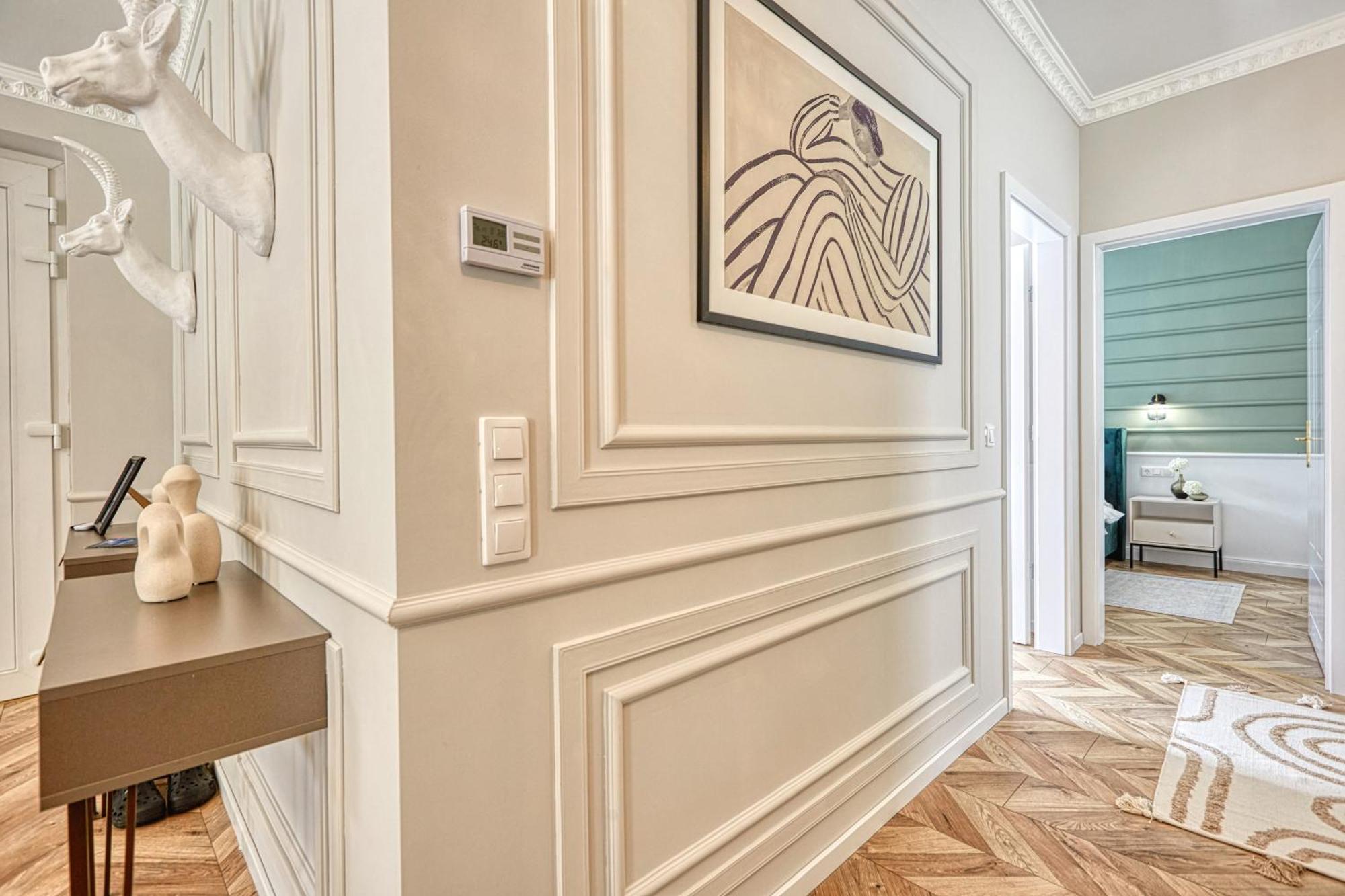 Mosonmagyaróvár The Doors Luxury Apartment מראה חיצוני תמונה