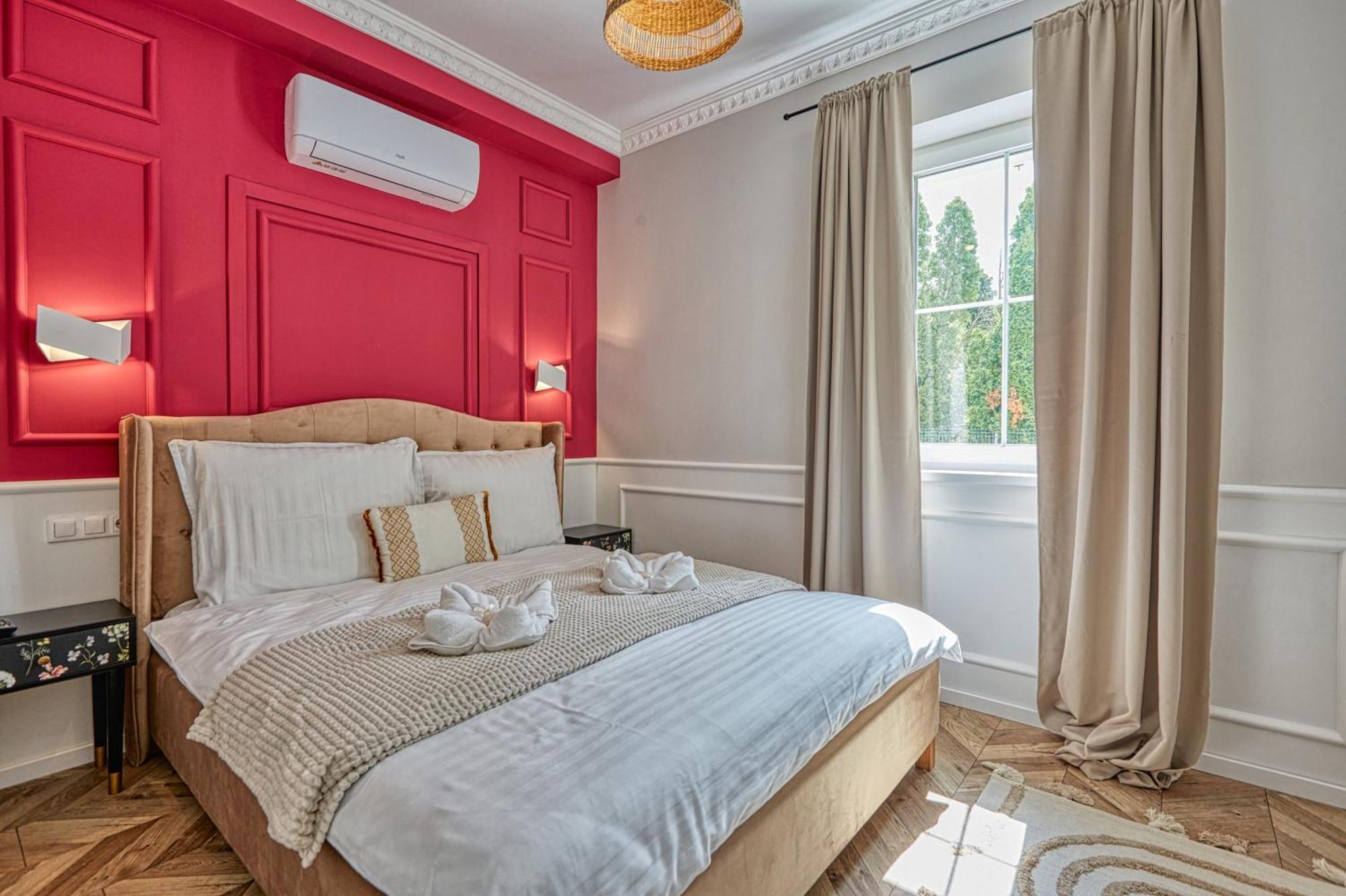 Mosonmagyaróvár The Doors Luxury Apartment מראה חיצוני תמונה